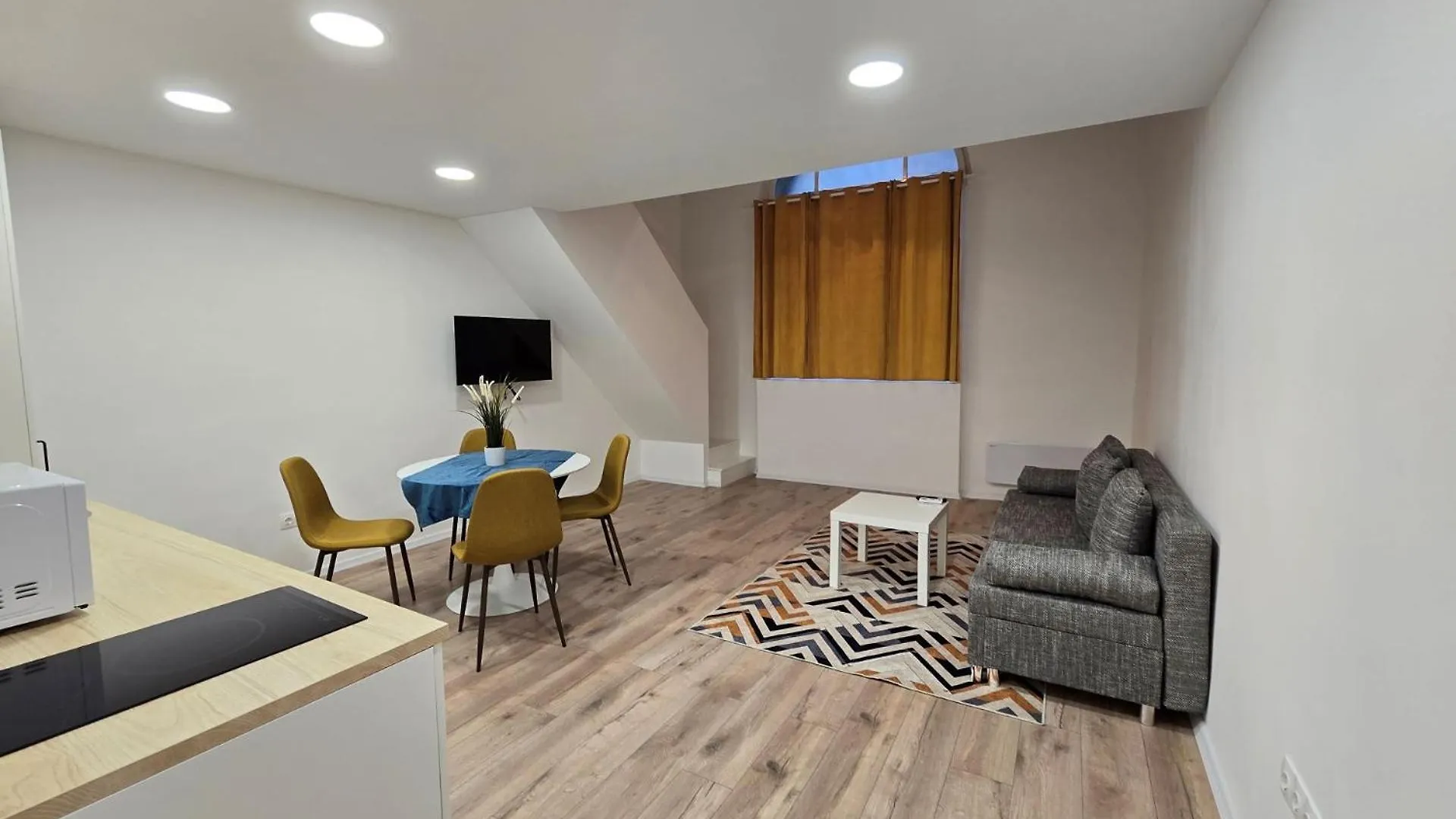 Rakoczi Retreat - Apartments In The Heart Of Budapest 0*,  Hungary